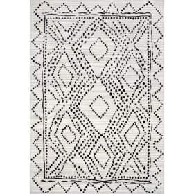 Mila Dotted Diamond Trellis Area Rug, 6' 7" x 9', Gray (Color: Gray, size: 3' x 5')